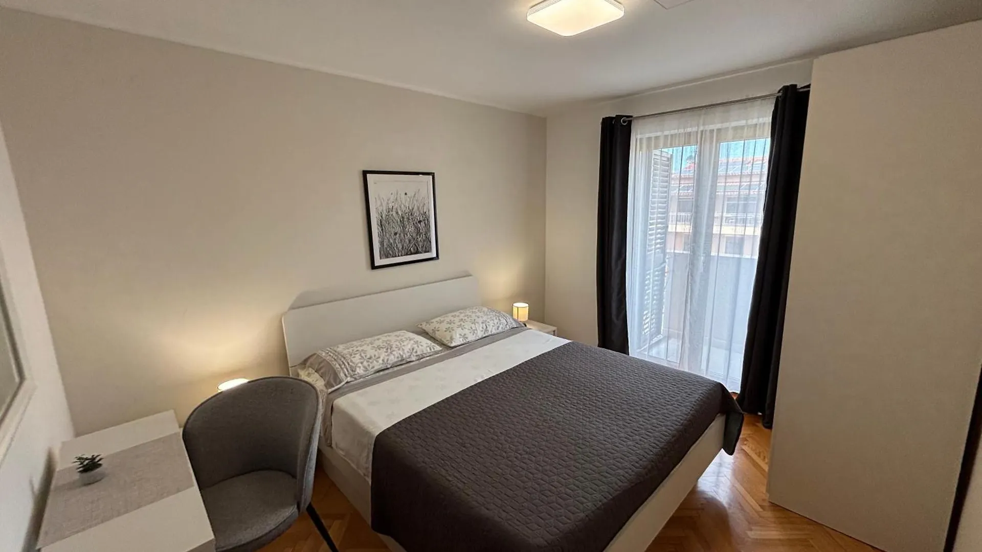 Apartmán Quiet Apartment-Free Parking