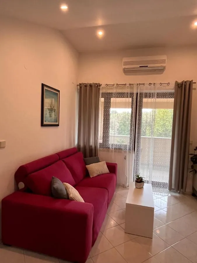 Quiet Apartment-Free Parking Apartment
