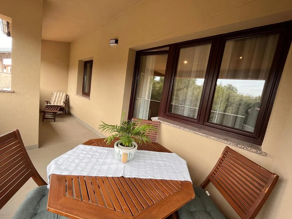 Quiet Apartment-Free Parking Apartment